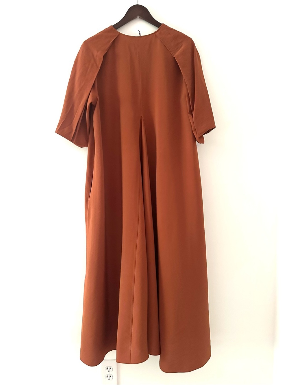 NWT ZARA WOMAN COLLECTION Midi dress V-neckline and short sleeves size XL - Picture 11 of 15
